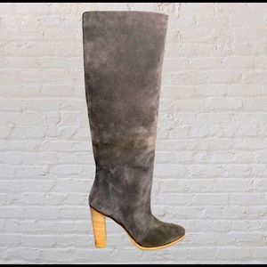 DLVE VITA TALL GREY SUEDE BOOTS SIZE 7.5 NWOT